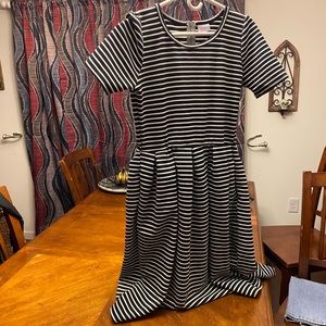 LulaRoe black and white stripes dress